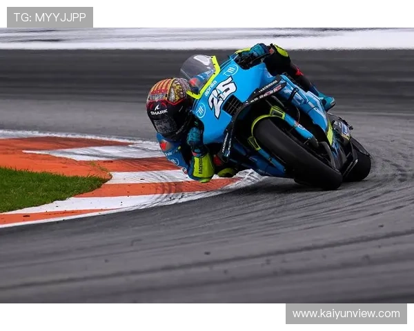 意大利大奖赛精彩回顾：摩托车王者争夺战再掀赛道风云